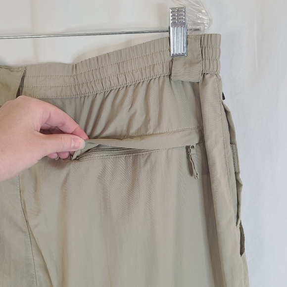 Against The Elements Men's Khaki Convertible Adventure Pants Size Large - Picture 6 of 10